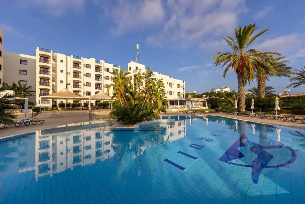SEAGULL HOTEL APTS