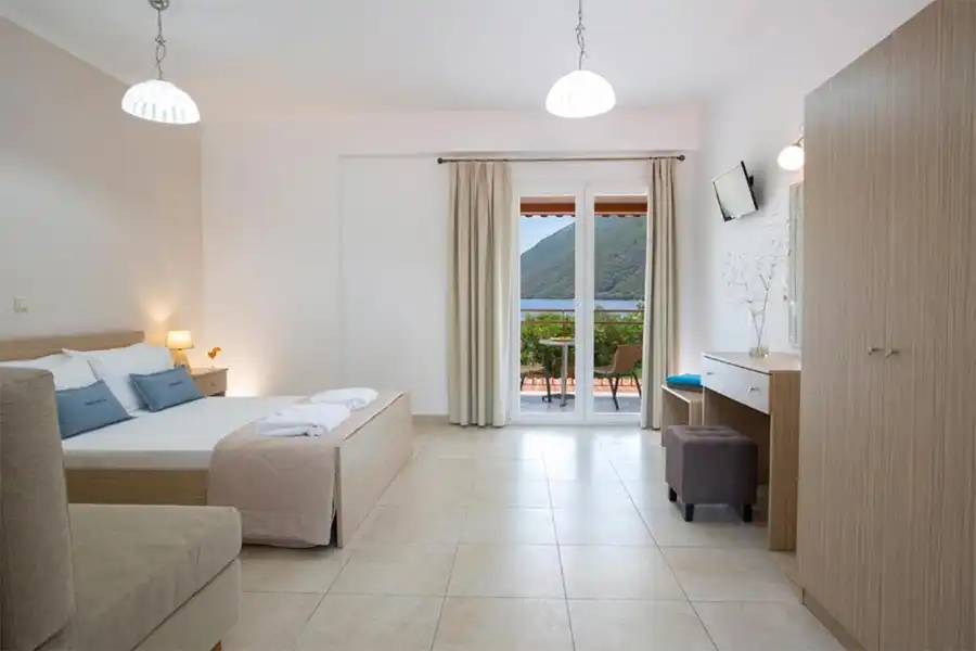 Menes Hotel